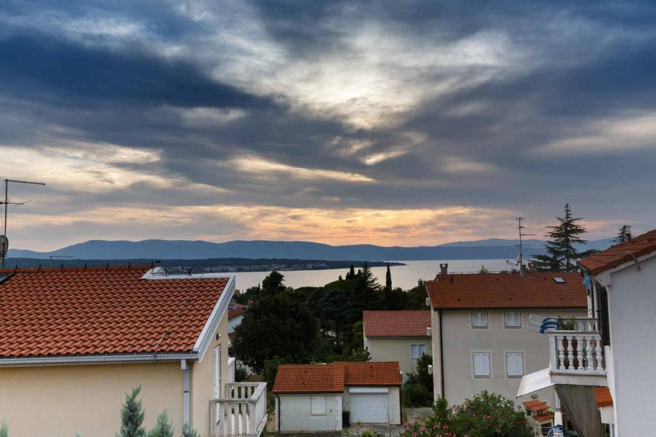 Apartman Mauro Malinska Buitenkant foto